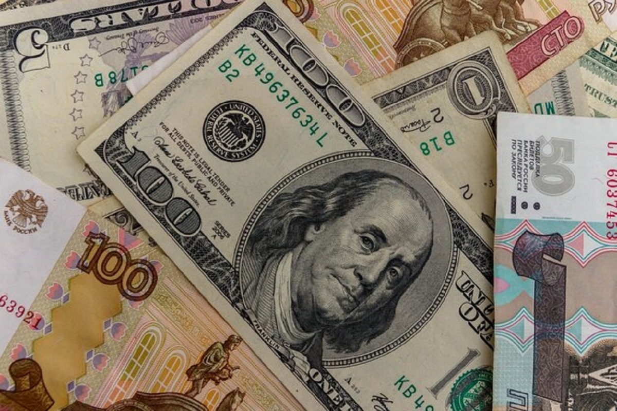 Reuters: Минэкономики допускает курс в 120 руб./$
